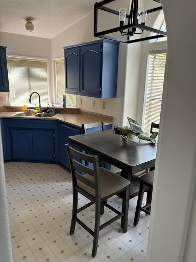 Hunting camp breakfast dining nook and fully equipped kitchen